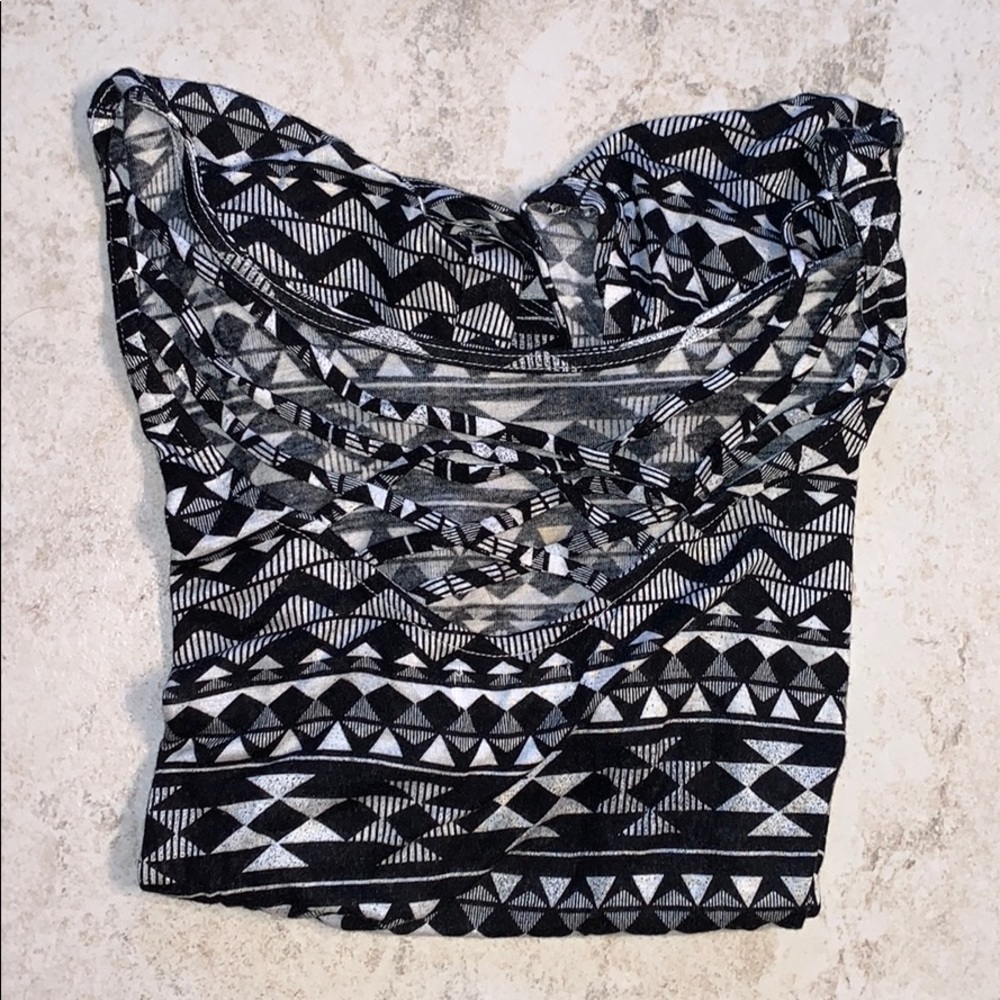 American Eagle Cross Lace Tshirt - Small